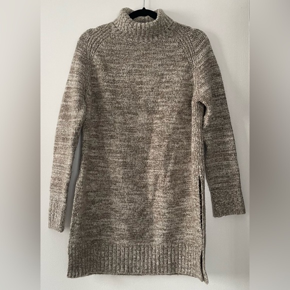 Zara Knit Sweater - Picture 2 of 5